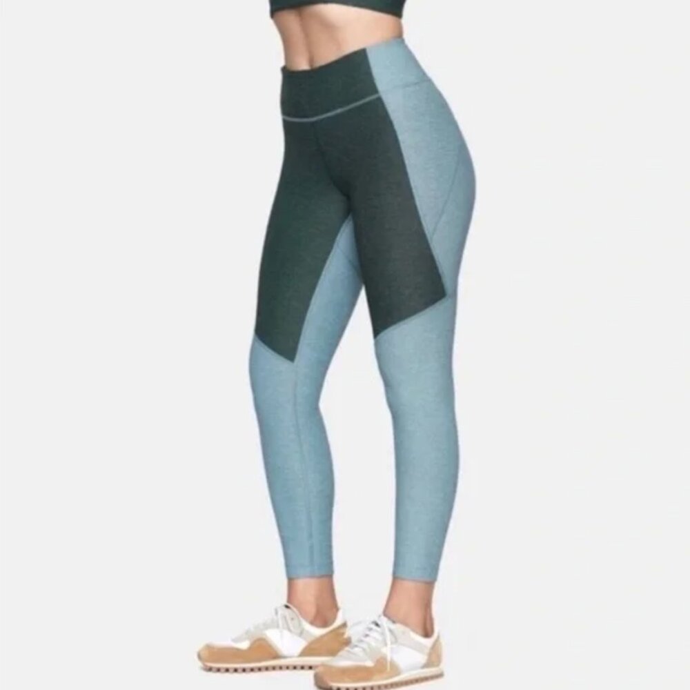 Outdoor Voices 3/4 Two-Tone Leggings Size S in Hunter/Slate